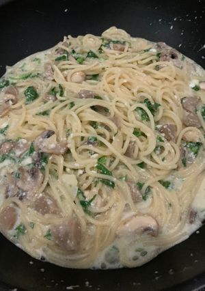 Foto resep Spaghetti Aglio olio ft Carbonara plus sayur mudah