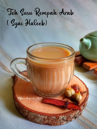 Easy Steps to Prepare Recipes Teh Susu Rempah Arab (Syai Haleeb) the So Delicious Delicious.