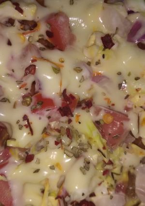 રોટી પીઝા (Roti Pizza Recipe In Gujarati) રેસીપી મુખ્ય ફોટો
