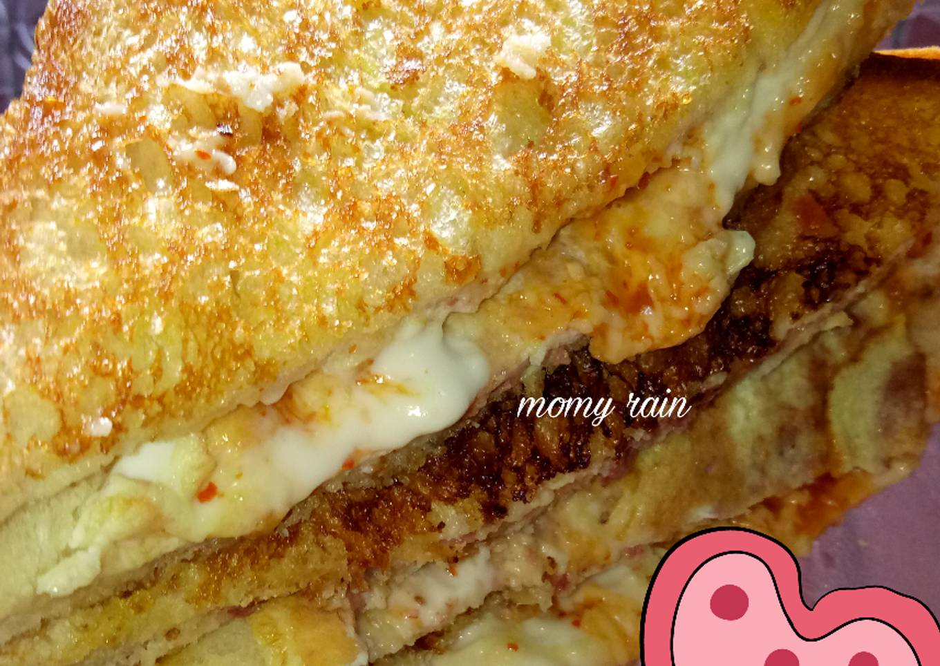 Roti isi kornet istimewa
