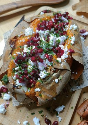 Une photo de 🍠 Patate douce rôtie Feta Grenade