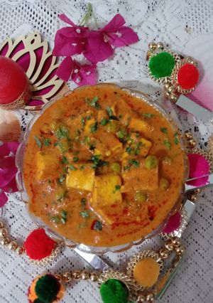 A picture of #Win#W6 Matar Paneer.