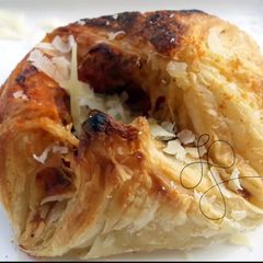 A picture of Cheese Pizza Puff.