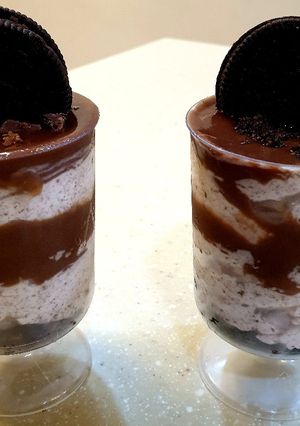 A picture of Oreo Parfaits.