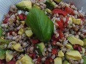 Una foto di avocado insalata