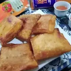A picture of Malai boti Box patties.