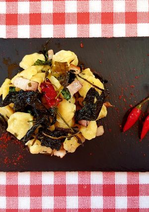Foto di Orecchiette fatte in casa cavolo nero bio e pancetta