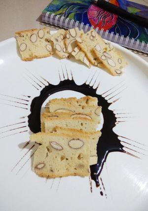 A picture of Crispy Almonds Bread.