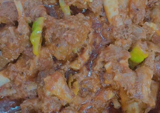 Achar gosht (pickled mutton curry)