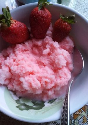 A picture of Strawberry snow.