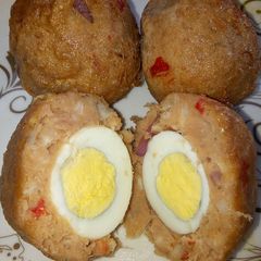 Egg in yam A picture of Egg in yam.