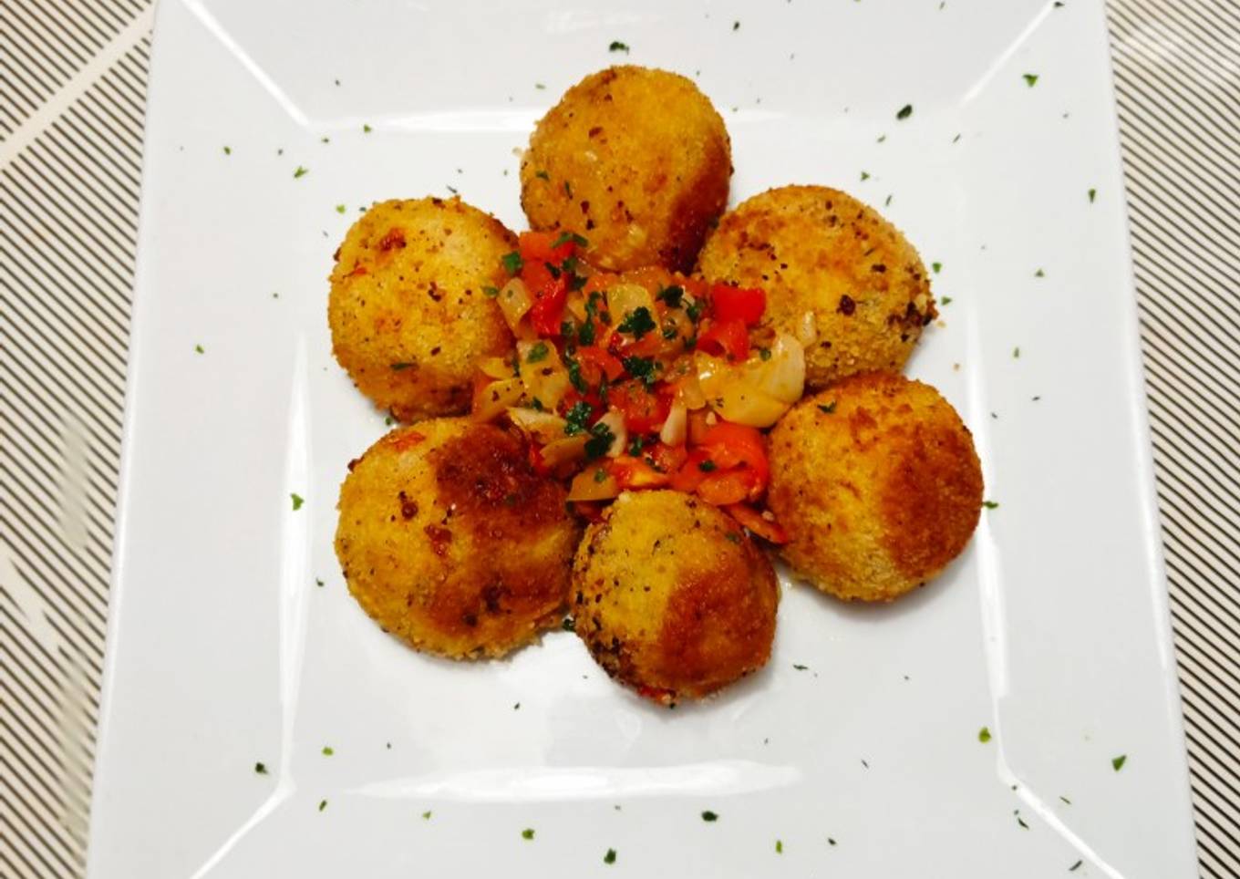 Albóndigas de pollo al horno con queso y verduritas