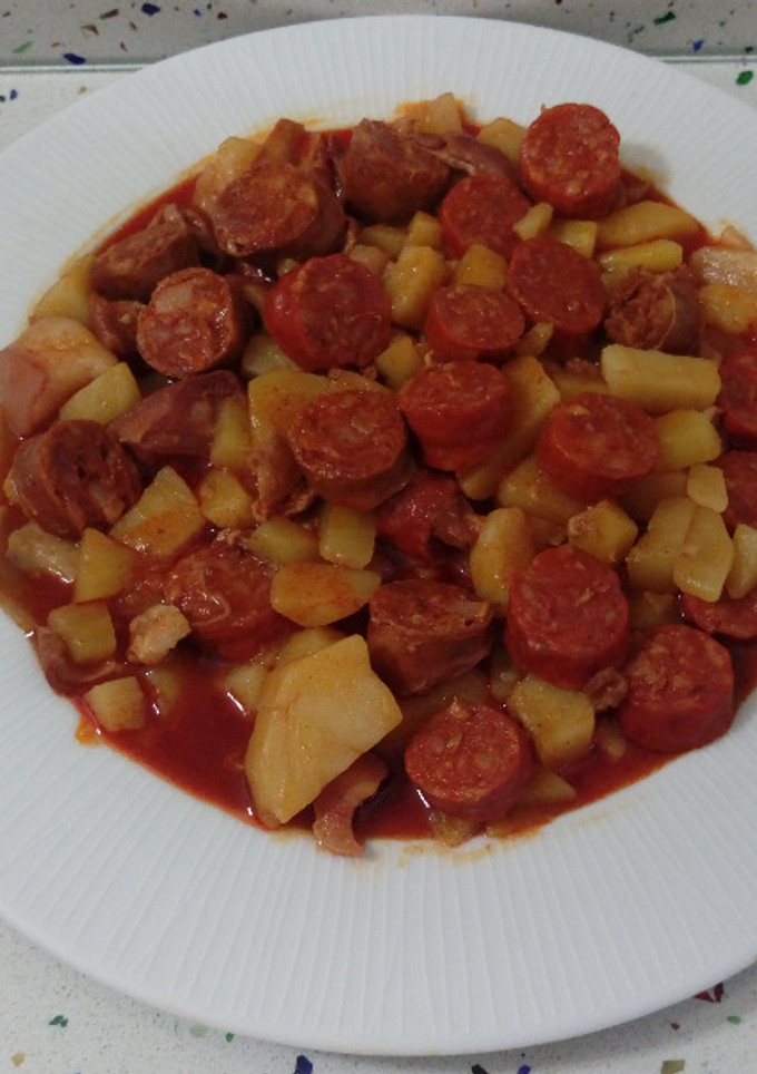 Una foto de Estofado de cachelos con chorizo ibérico