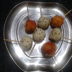 A picture of Rice Popsticks.