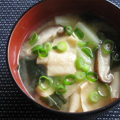 A picture of Tofu Skin Miso Soup.