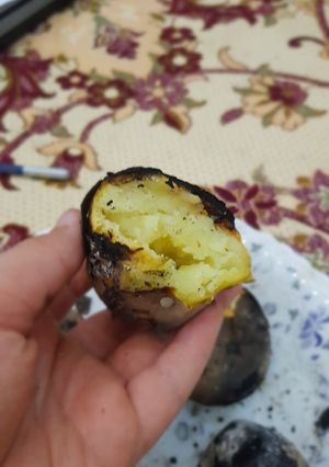 عکسی از دستور سیب زمینی کبابی 😵