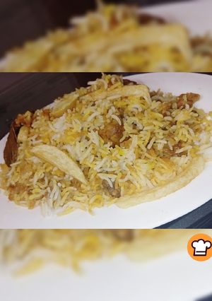 A picture of Masala Chicken Biryani.