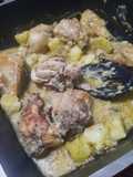 Pollo con papas a la crema (sin crema)