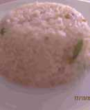 Arroz blanco salteado con mantequilla y especias
