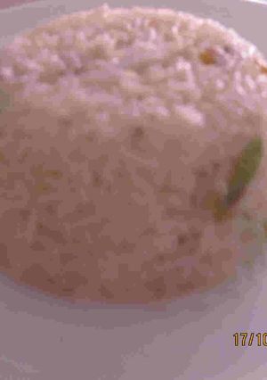 Una foto de Arroz blanco salteado con mantequilla y especias
