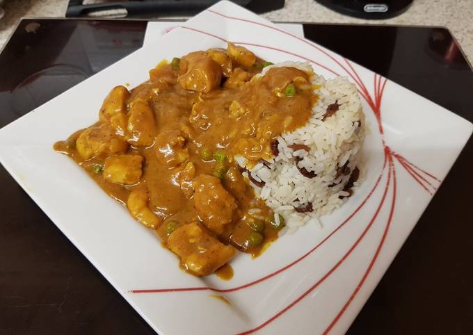 My Chicken & Prawn Curry. With Basmati Rice and Sultanas.😁