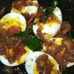 A picture of Eggmasala.