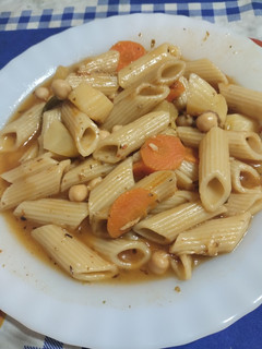 Una foto de Fideos con estofado Veggie