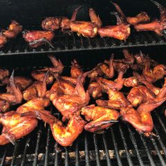 A picture of Bbq whole Wings.