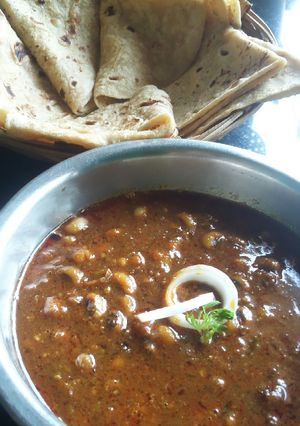 A picture of Chavali chi bhaji.