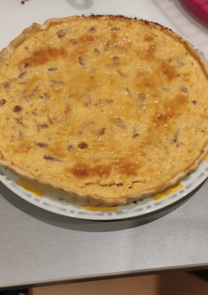 Una foto de Quiche de jamón York y bacon