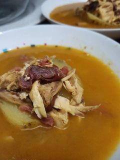 Una foto de Caldo de jamón casero, rápido, económico y sabroso!