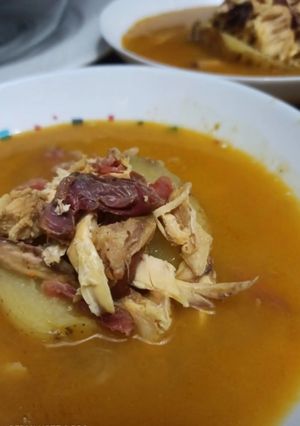 Una foto de Caldo de jamón casero, rápido, económico y sabroso!