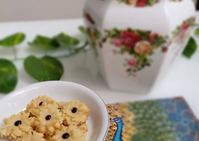 Cara Gampang Menyiapkan Semprit choco chip, no oven, Lezat Sekali