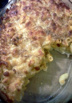 A picture of home made baked mac & cheese.