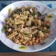 Pasta con vegetales y panamito