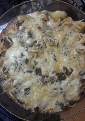 Una foto de Papas al gratín con chorizo