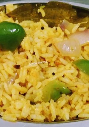 मिक्स व्हेज खट्टा पुलाव (mix veg khatta pulav recipe in marathi) रेसिपी चे मुख्य फोटो