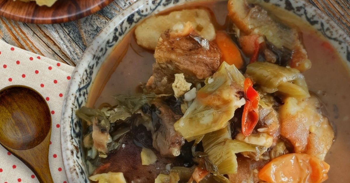 Gulai Kikil Sawi Asin