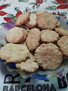 Una foto de Galleta de avena y coco rallado🥰🥥