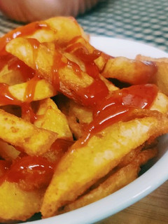 पेरी पेरी फ़्रेंच फ्राइज (peri peri french fries recipe in Hindi) रेसिपी मुख्य फोटो