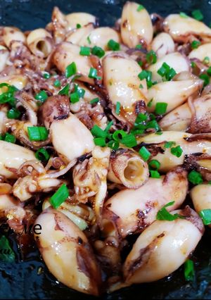Hình của món Mực sữa rim nước mắm.