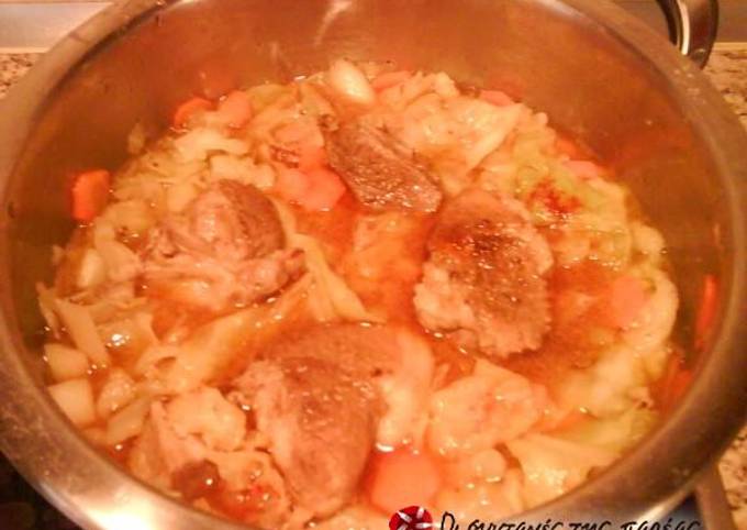 Granny’s cabbage with pork meat