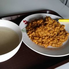 A picture of Porriage beans and garri.