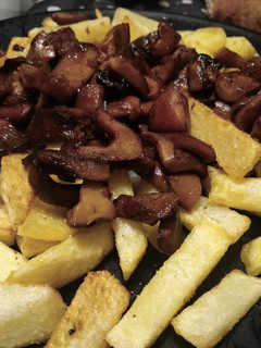 Una foto de Patatas con níscalos