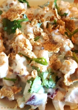 A picture of Yogurt chickpea salad with herbs n spice 😊.