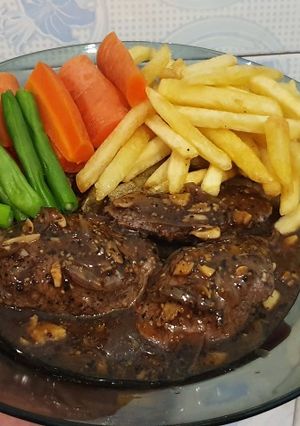 Foto resep Steak saus lada hitam (super simple)