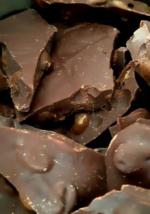 Φωτογραφία της συνταγής Chocolate bark with coffee beans