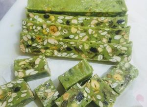 Hình của món Kẹo Nougat hương Matcha - kẹo hạnh phúc thần thánh.