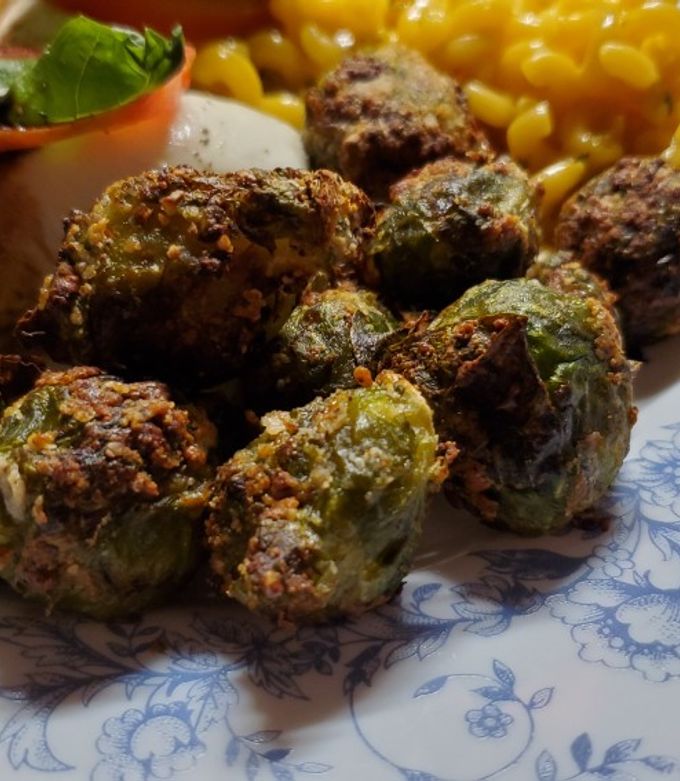 A picture of Air Fryer Brussels Sprouts.