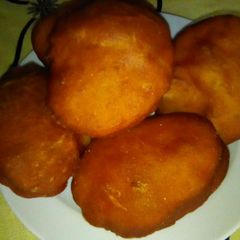 A picture of Orange flavored mandazis.